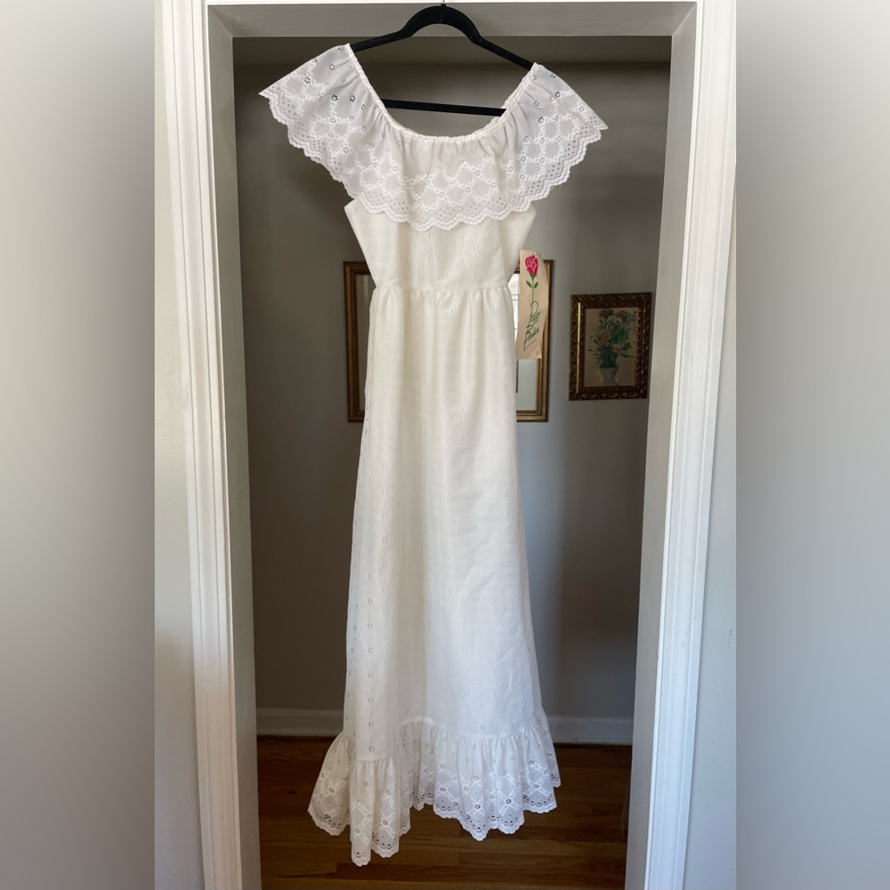 1970s NWT Peggy Barker White Eyelet Prairie Maxi Dress XS Cottagecore Wedding